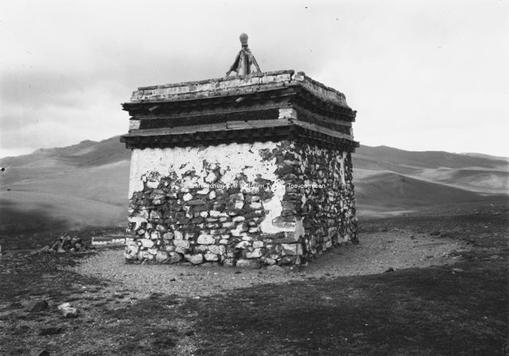 Tomb of a saint in Lamin-Gegeen. Palsi, Sakari 1909. Courtesy Finnish Heritage Agency on website museot.fiina.fi